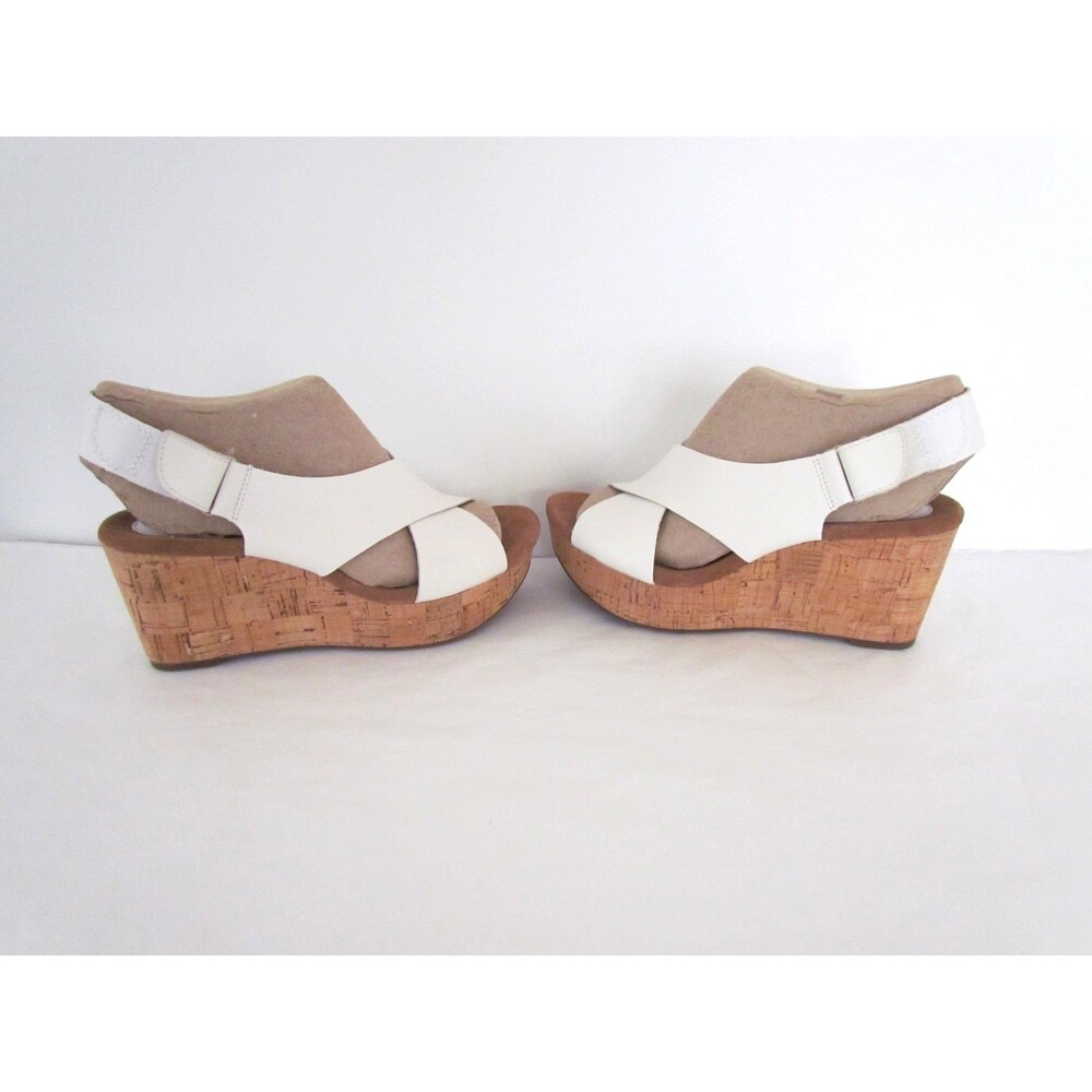 Clarks Artisan Caslynn Shae White Leather Cork Wedge Sandals 7 Med NIB RARE - Picture 8 of 16